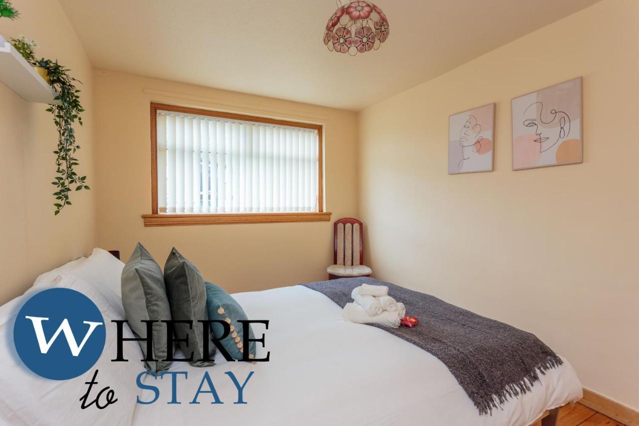 Lovely Apartment By The Hillwood Park-Free Parking Edinburgh Ngoại thất bức ảnh