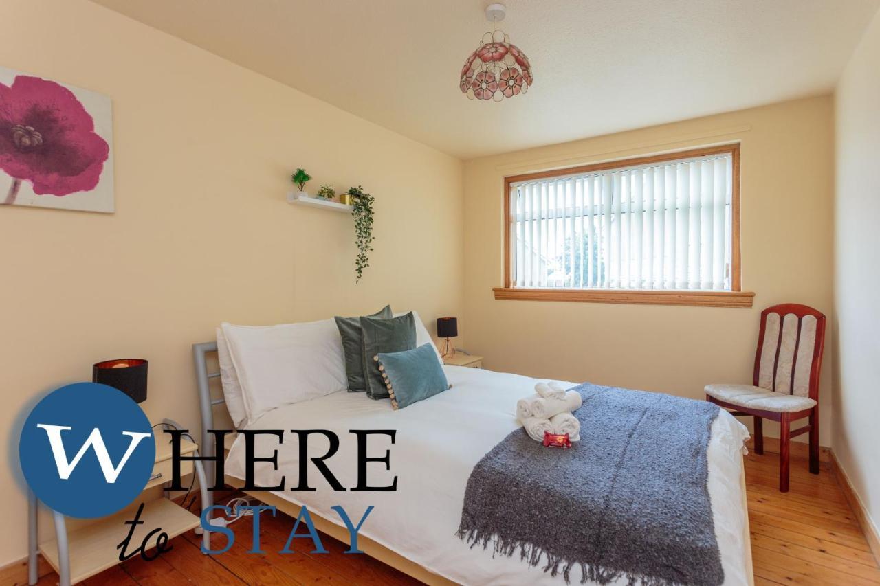 Lovely Apartment By The Hillwood Park-Free Parking Edinburgh Ngoại thất bức ảnh