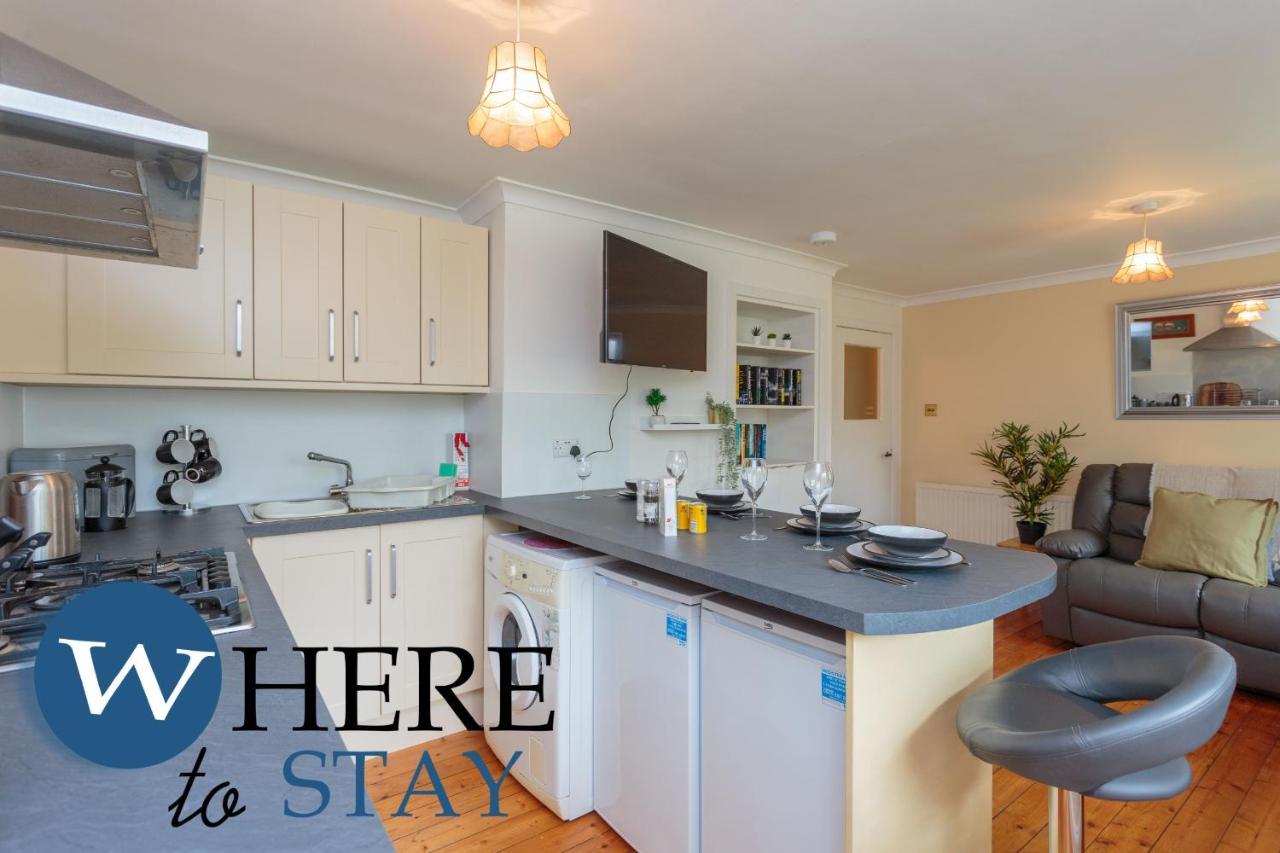 Lovely Apartment By The Hillwood Park-Free Parking Edinburgh Ngoại thất bức ảnh