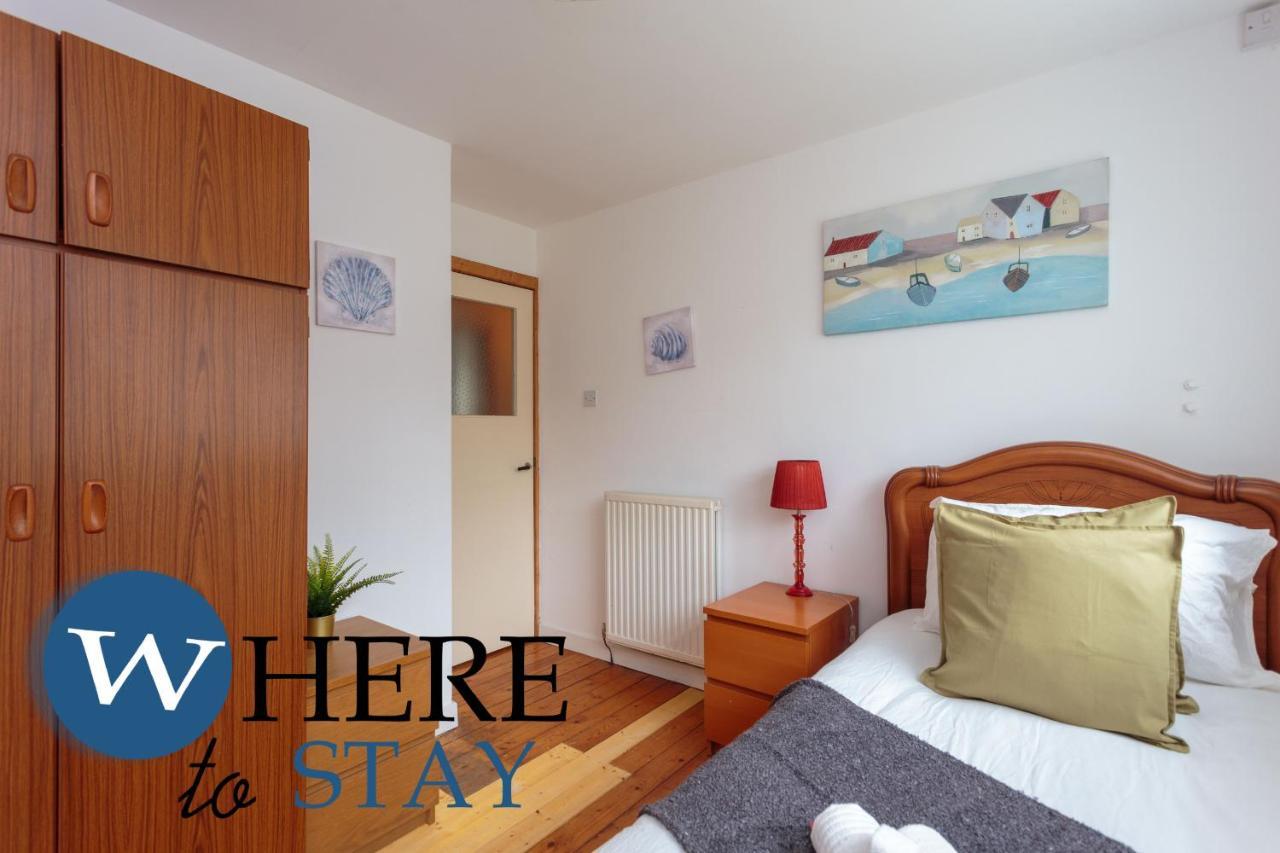 Lovely Apartment By The Hillwood Park-Free Parking Edinburgh Ngoại thất bức ảnh